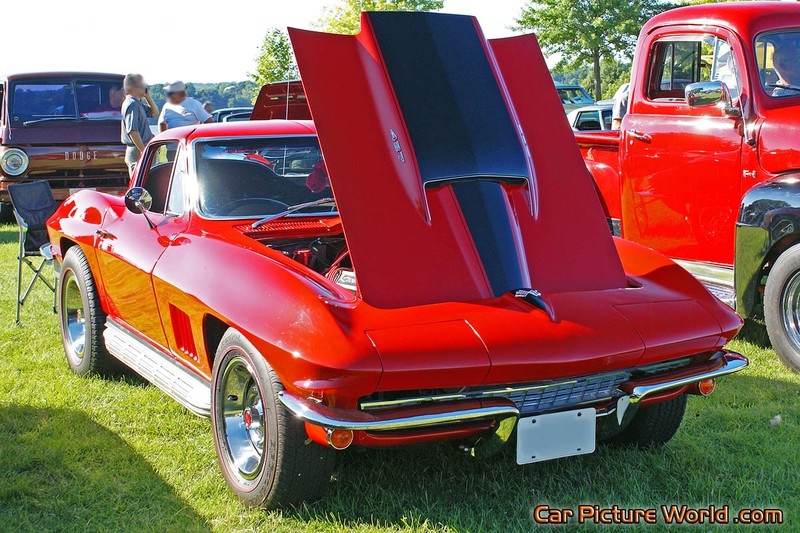 1966 427 Corvette Front Right