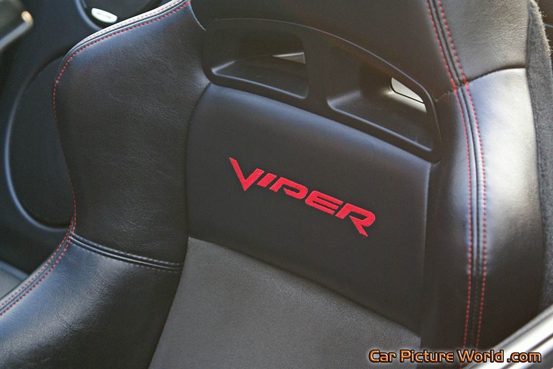 Red Viper SRT-10 Seat