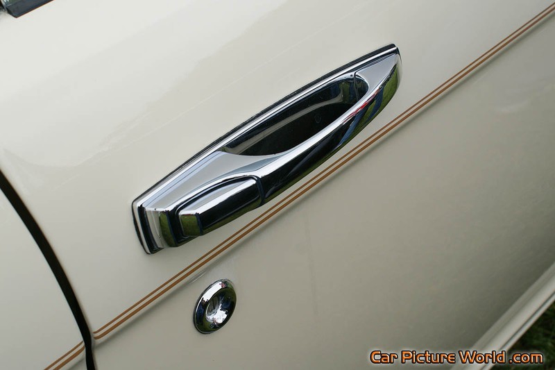 1997 Brooklands Door Handle