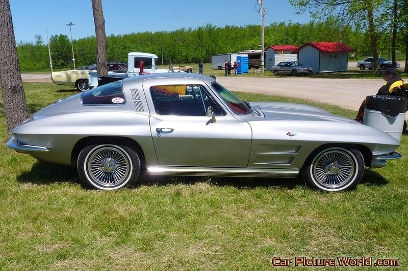 1964 Corvette Coupe Right Side
