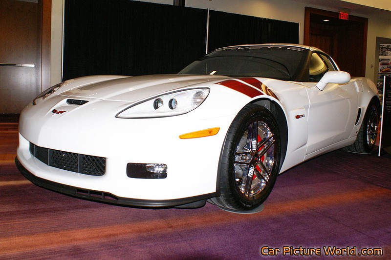 2007 Ron Fellows Corvette Z06 Front Left