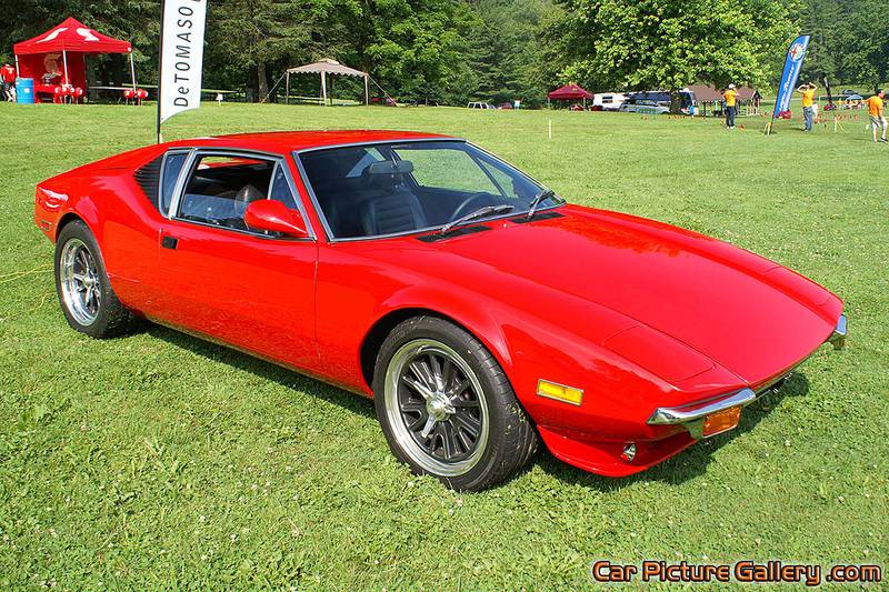 1972 Detomaso Pantera Front Right