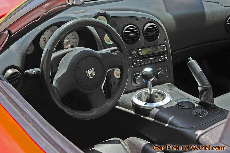 2005 SRT-10 Viper Dash