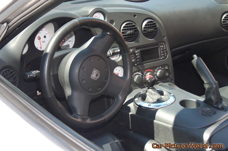 SRT-10 Viper Dash