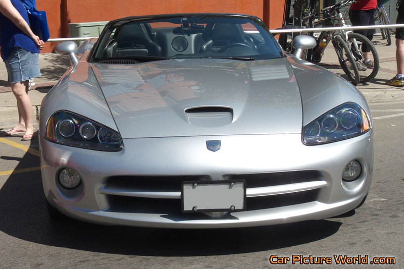 SRT-10 Viper Front