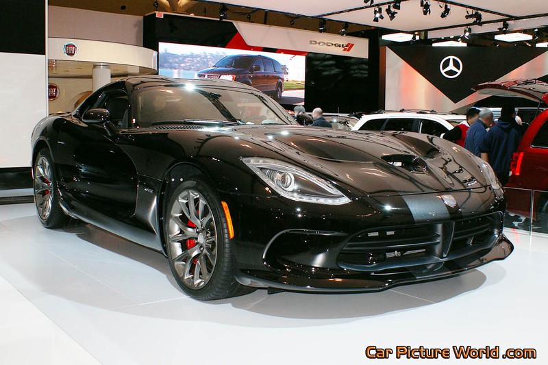 2014 SRT Viper GTS Front Right