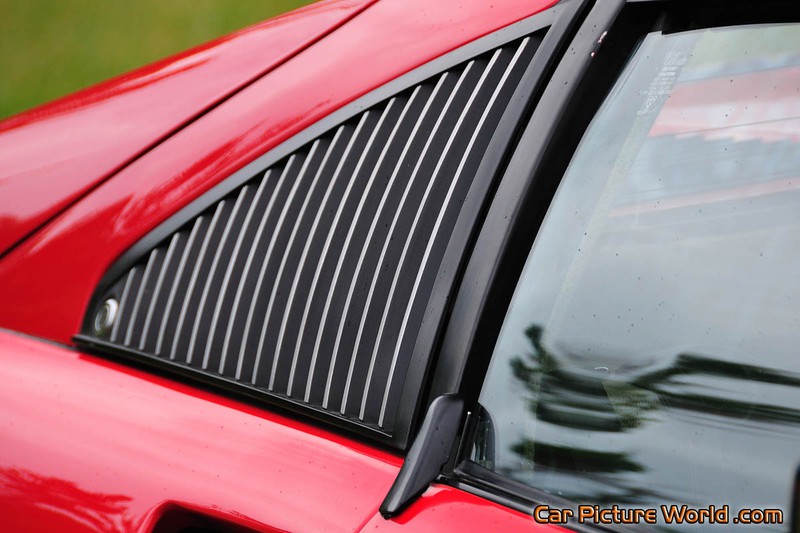 1981 308 GTSi Rear Quarter Window