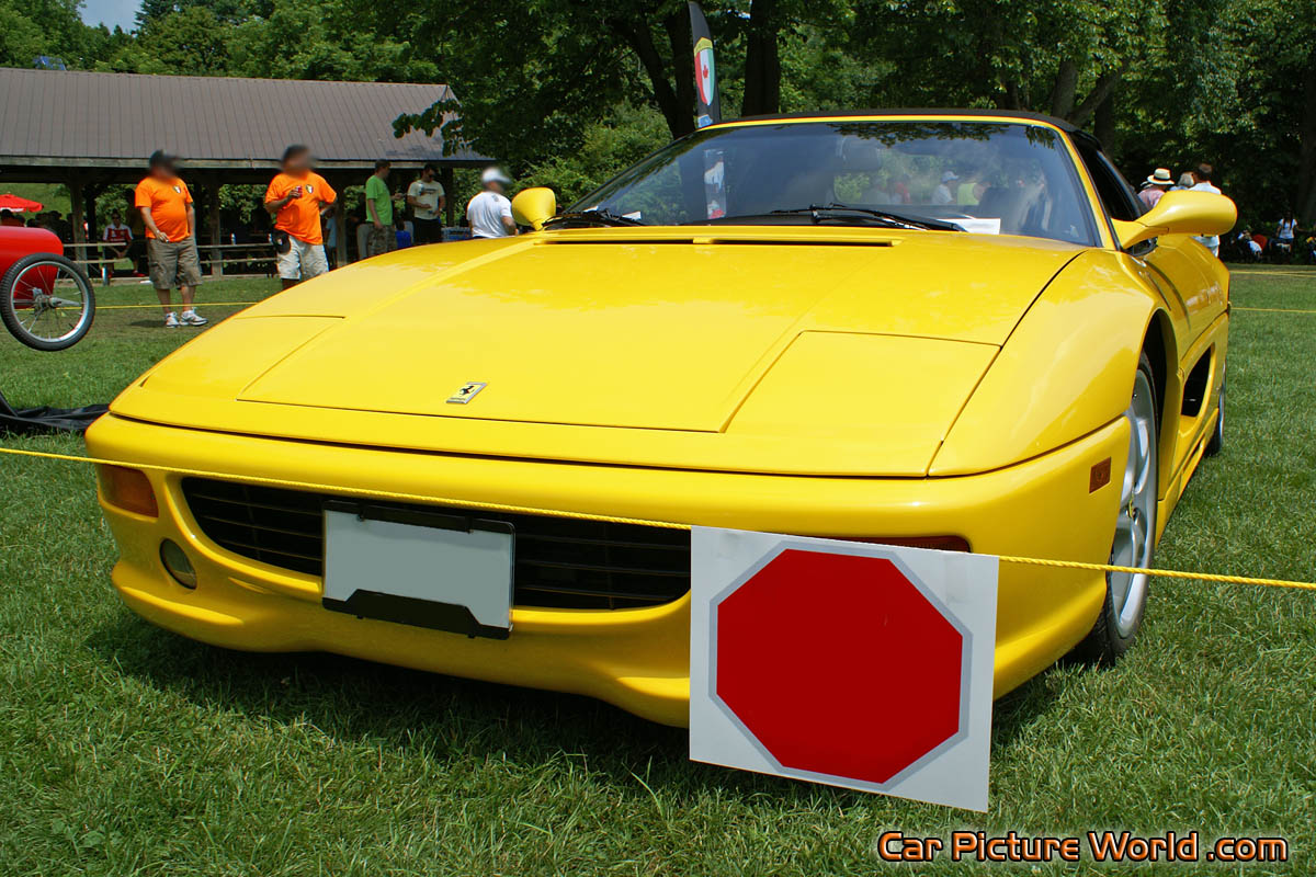 Ferrari 355 F1 Spider Front