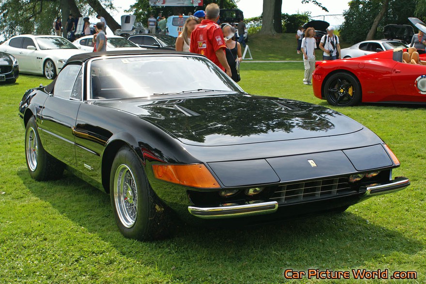 Picture of a Ferrari 365 GTS 4