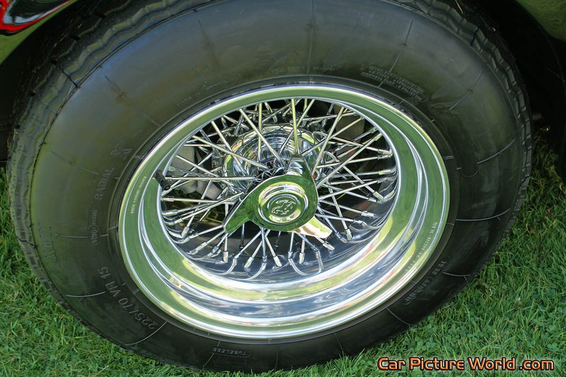 Ferrari 365 GTS 4 Wire Wheel