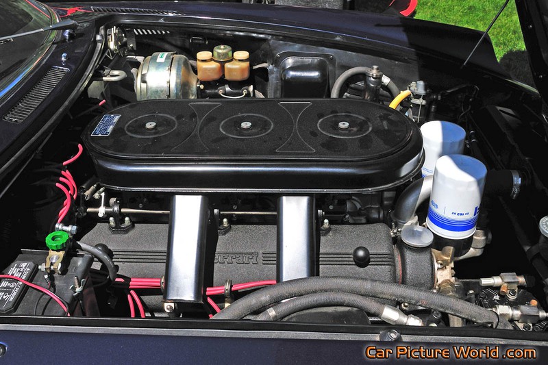 1968 365 GT 2+2 Engine