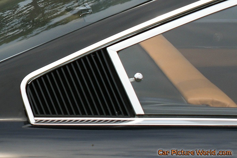 1969 Ferrari 365 GT 2+2 Quarter Window Vent