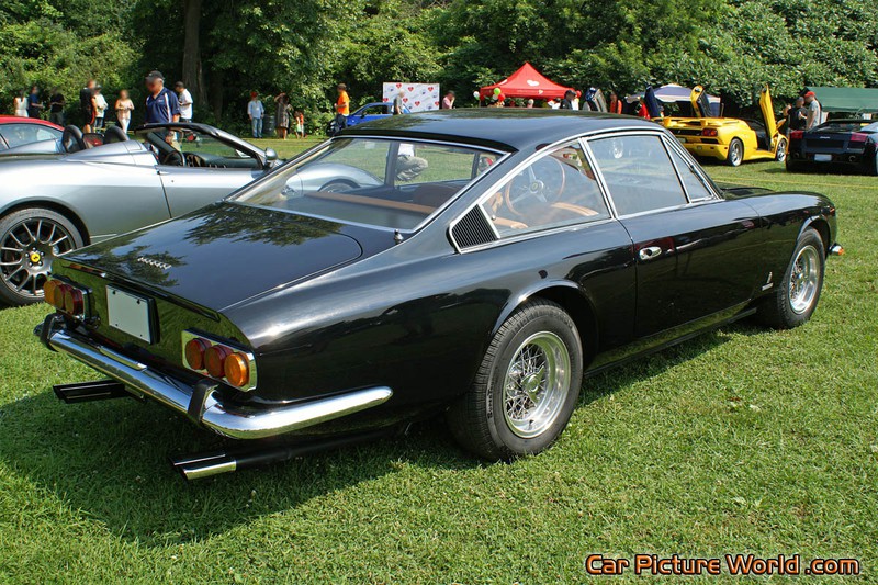 1969 Ferrari 365 GT 2+2 Rear Right