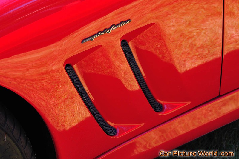 Red Ferrari 550 Fender Vents