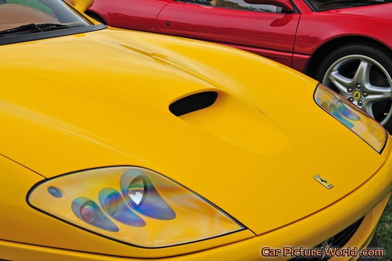 2002 Ferrari 575M Hood