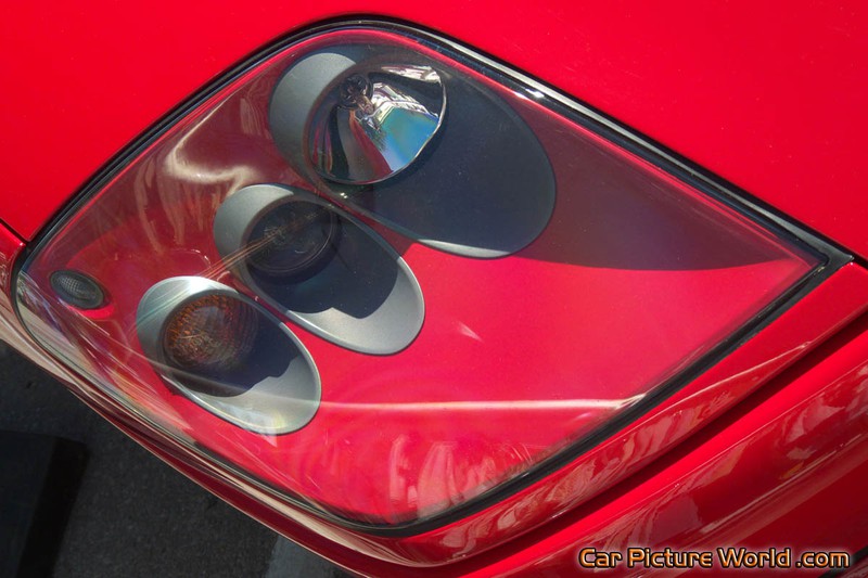 2002 Red Ferrari 575M Headlight
