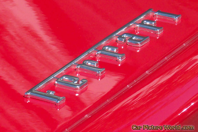 2002 Red Ferrari 575M Rear Insignia