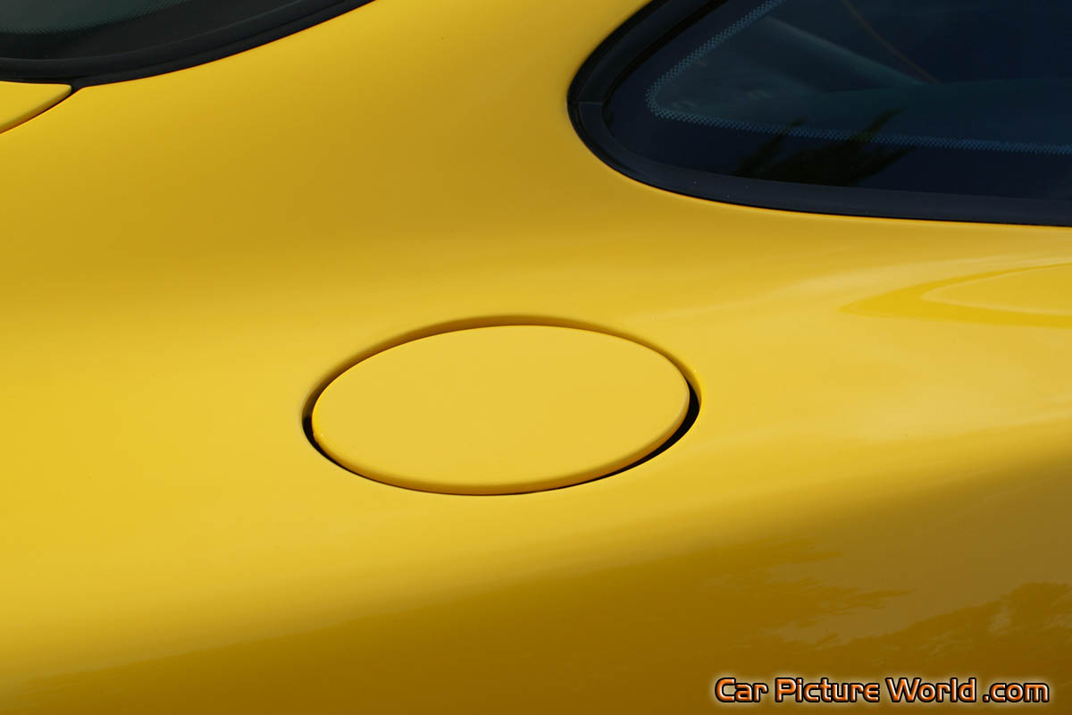575M Maranello Yellow Fuel Filler