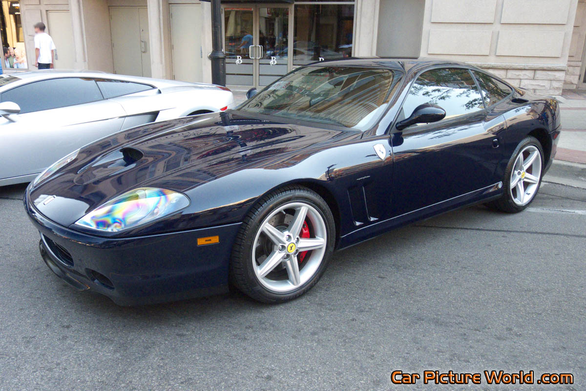 Ferrari 575M Maranello Front Left