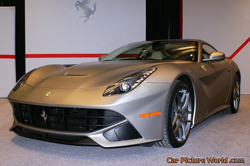 2014 F12 Berlinetta Front Left