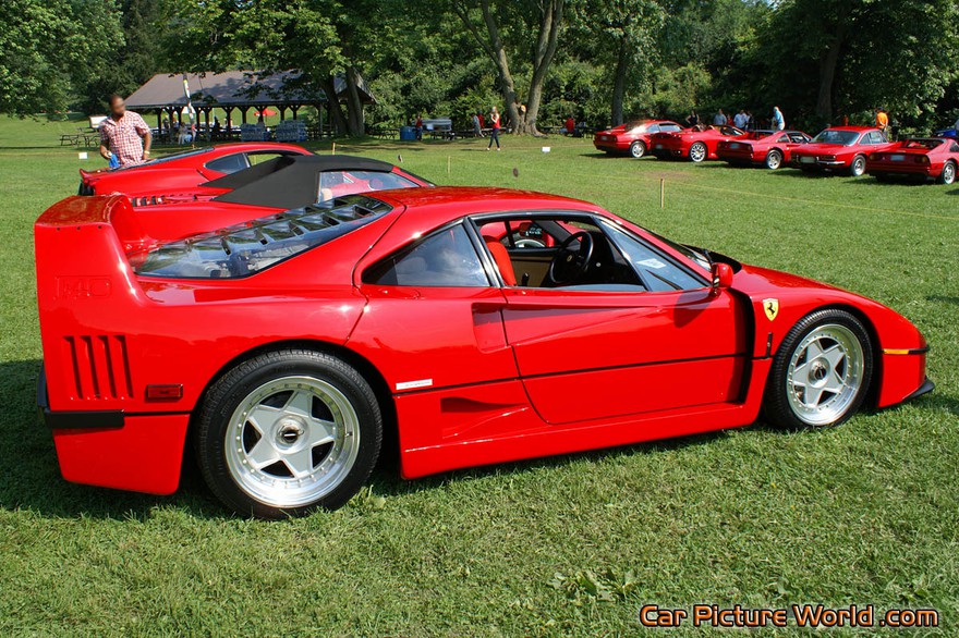 Picture of a 1991 Ferrari F40