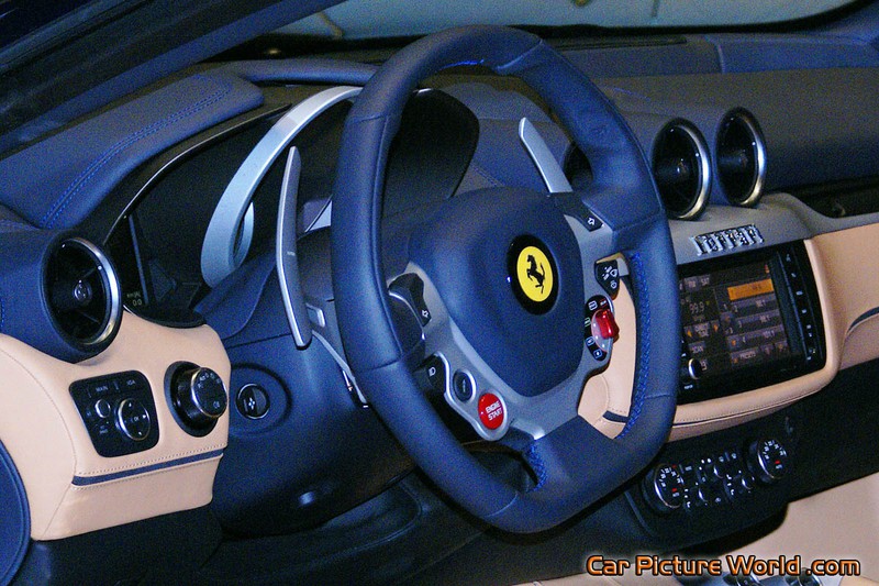 2014 Ferrari FF Dash