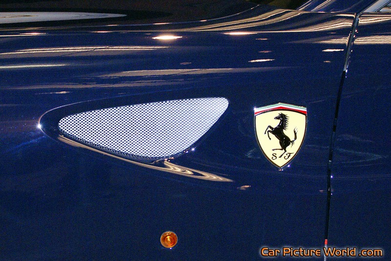 2014 Ferrari FF Fender Vent