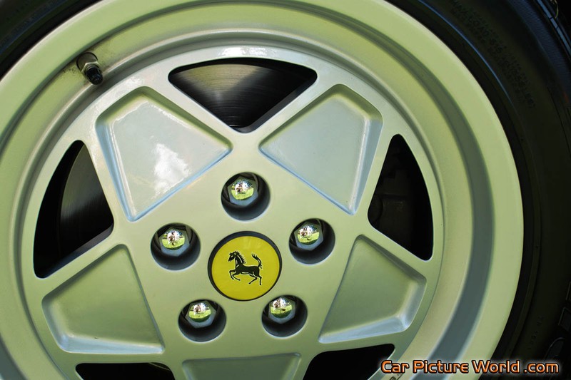1993 Ferrari Mondial T Wheel