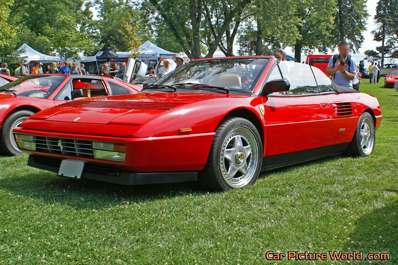 Ferrari Mondial T Cabriolet Front Left