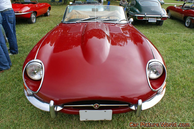 Jaguar E-Type Roadster Front