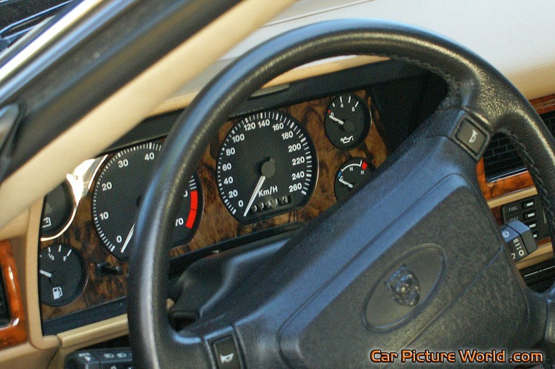 1994 Jaguar XJS Dash