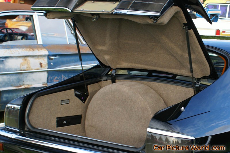 1994 Jaguar XJS Trunk