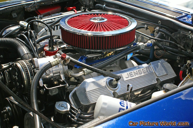 Jensen Interceptor 1973 Engine