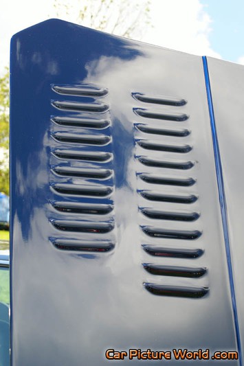 Jensen Interceptor 1973 Hood Louvers