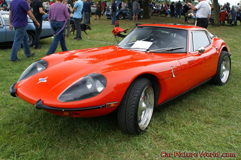 1972 Marcos 3 Litre GT Front Left