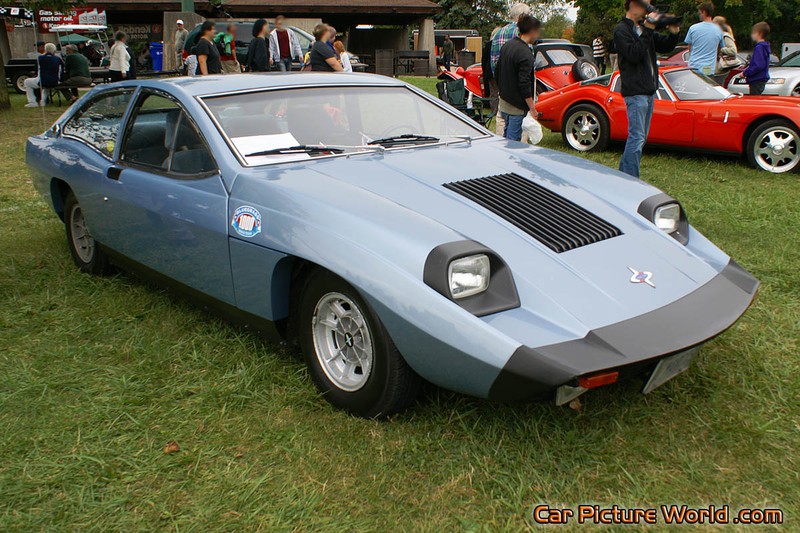 1970 Marcos Mantis M70 Front Right