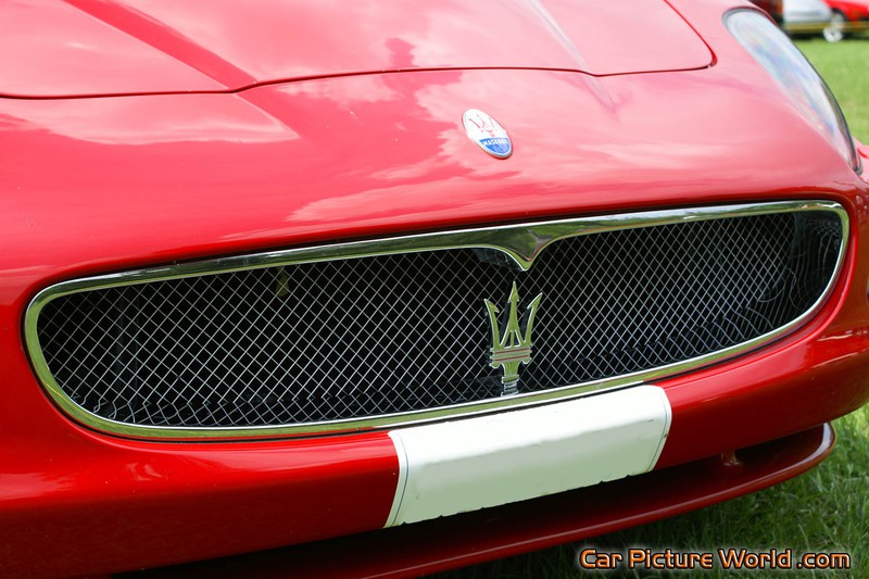 2004 Maserati Coupe Grill