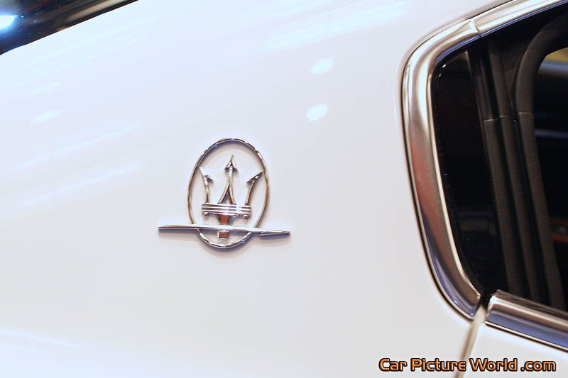 2014 Maserati Ghibli S Q4 Side Emblem