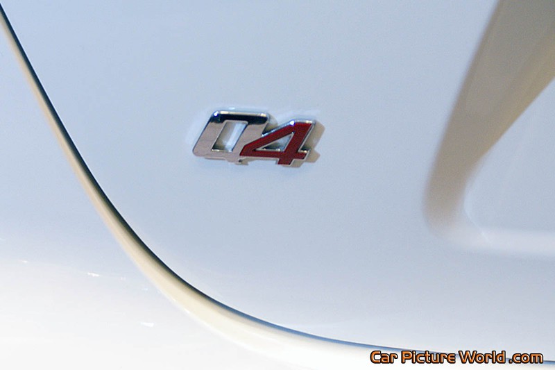 2014 Maserati Ghibli S Q4 Trunk Insignia