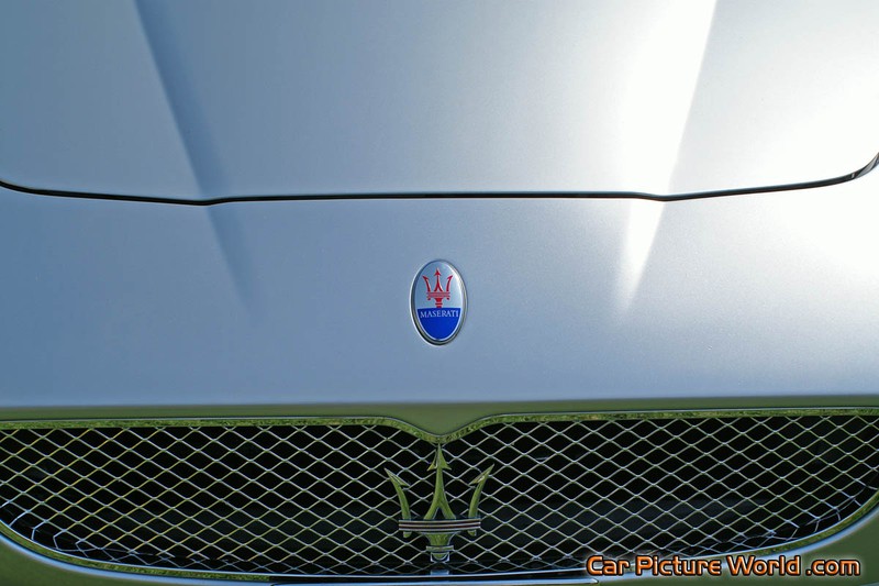 Maserati GranSport Front Crest