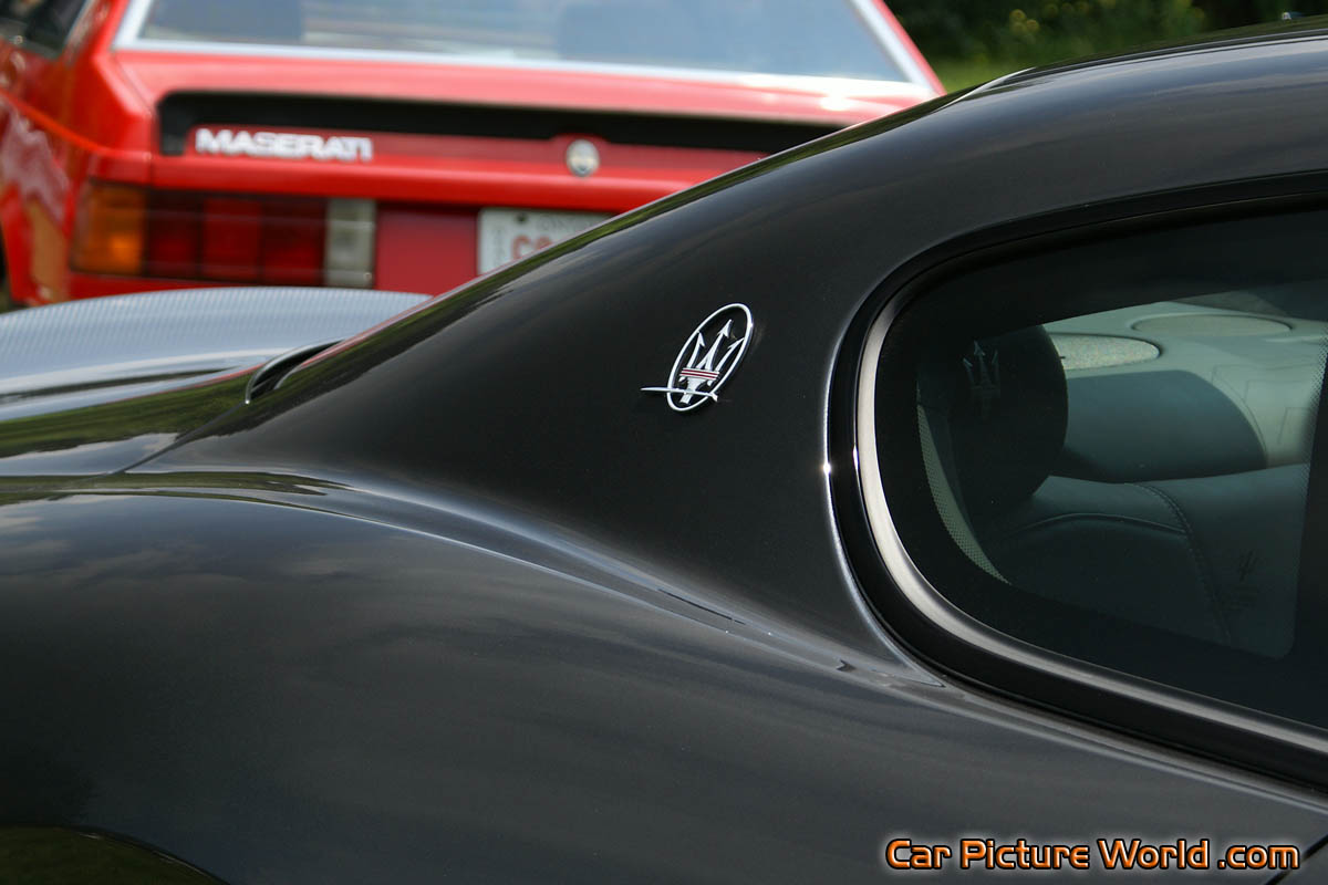 Gran Turismo MC Roof Pillar Crest