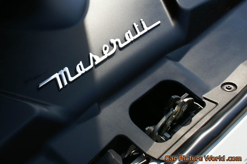 Maserati GranTurismo S Engine Compartment Insignia