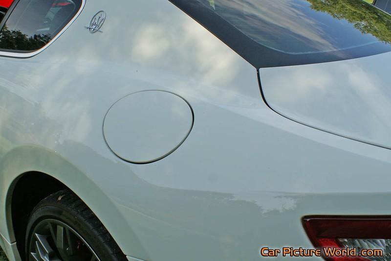 Maserati GranTurismo S Fuel Filler