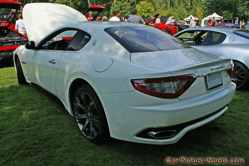 Maserati GranTurismo S Rear Left