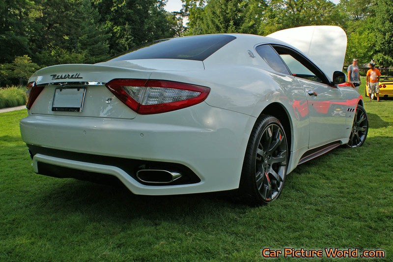 Maserati GranTurismo S Rear Right