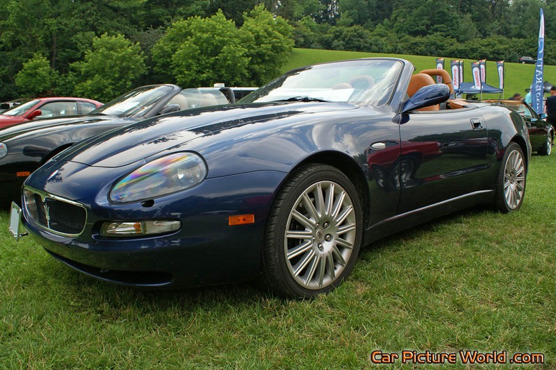 Maserati Spyder Front Left