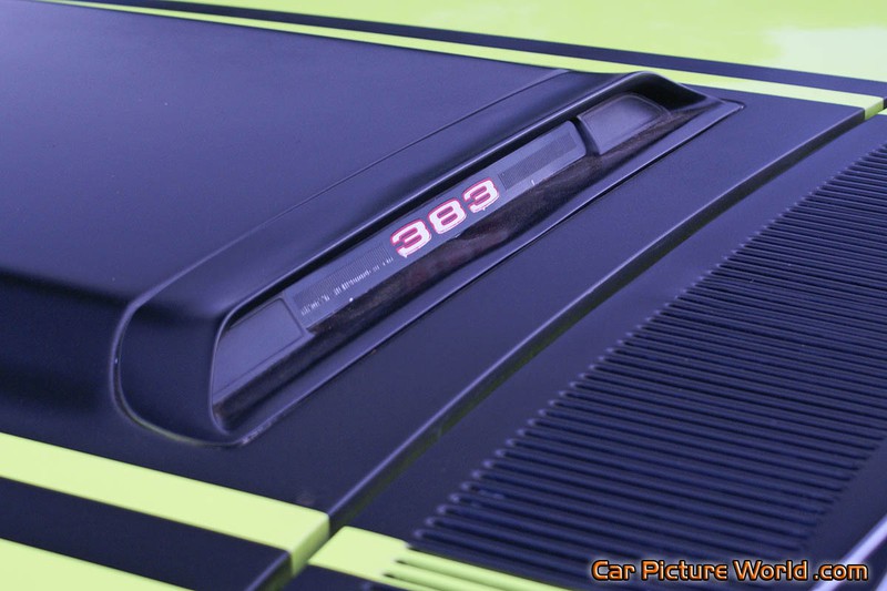 1970 383 Road Runner Hood Scoop