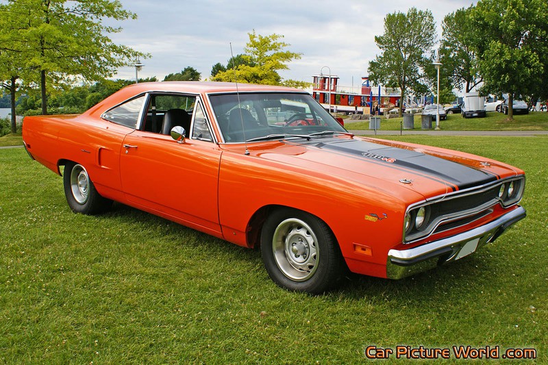 1970 440 6BBL Road Runner