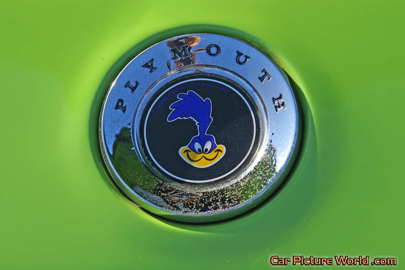 1972 440 6BBL Road Runner Front Emblem