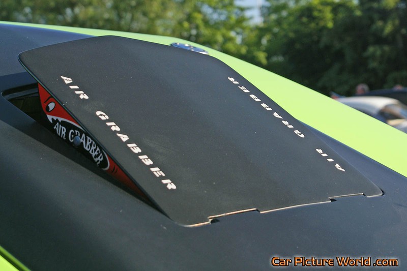 1972 440 6BBL Road Runner Hood Scoop